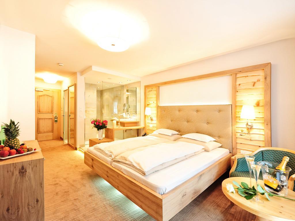 Salnerhof Superior Lifestyle Resort อิสชเกิล ห้อง รูปภาพ